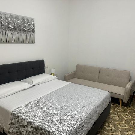 Larisa Home Apartment Rzym Zewnętrze zdjęcie